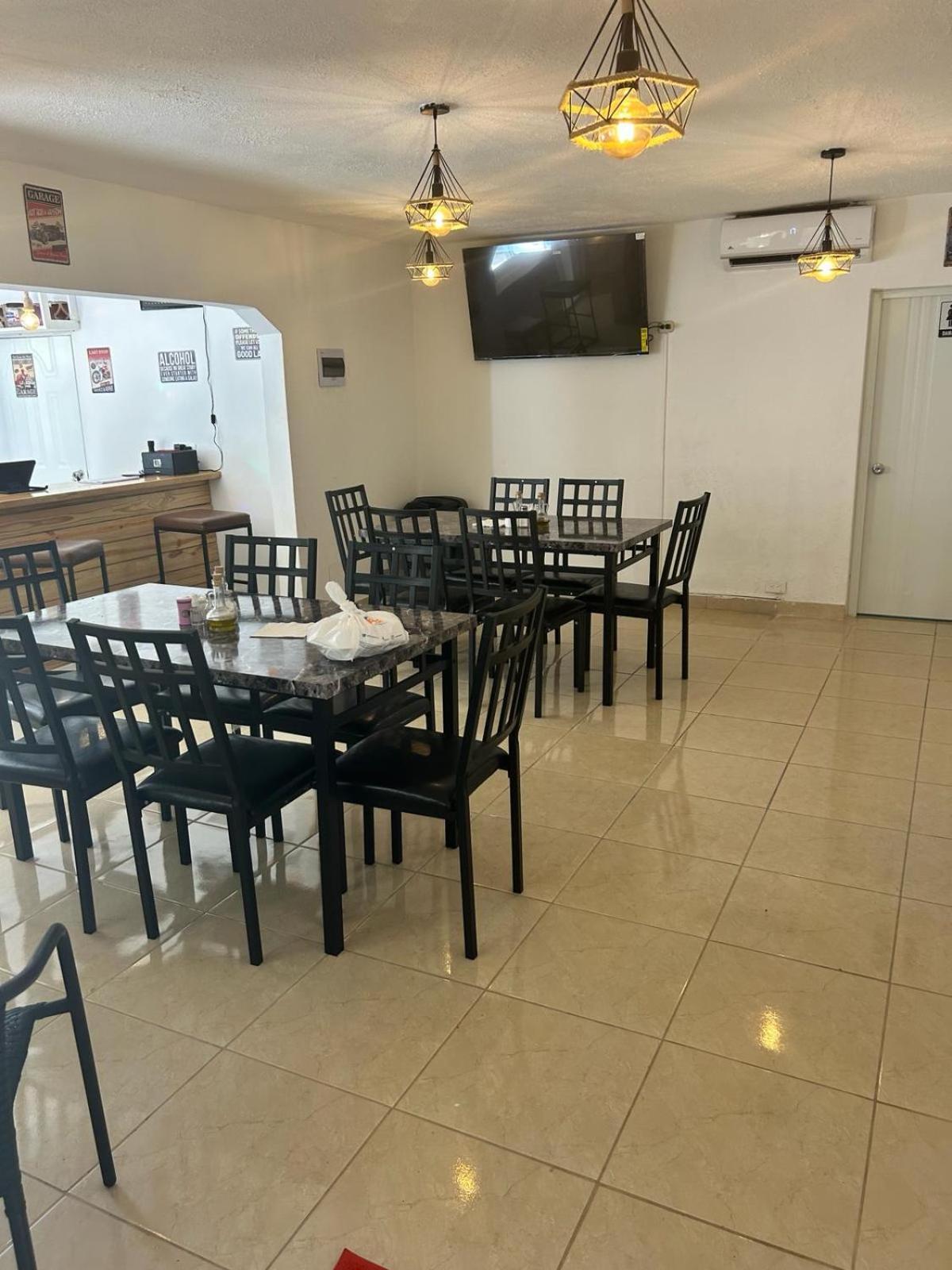 Hillmon'S Hotel Bar Lounge Sosua Exterior photo
